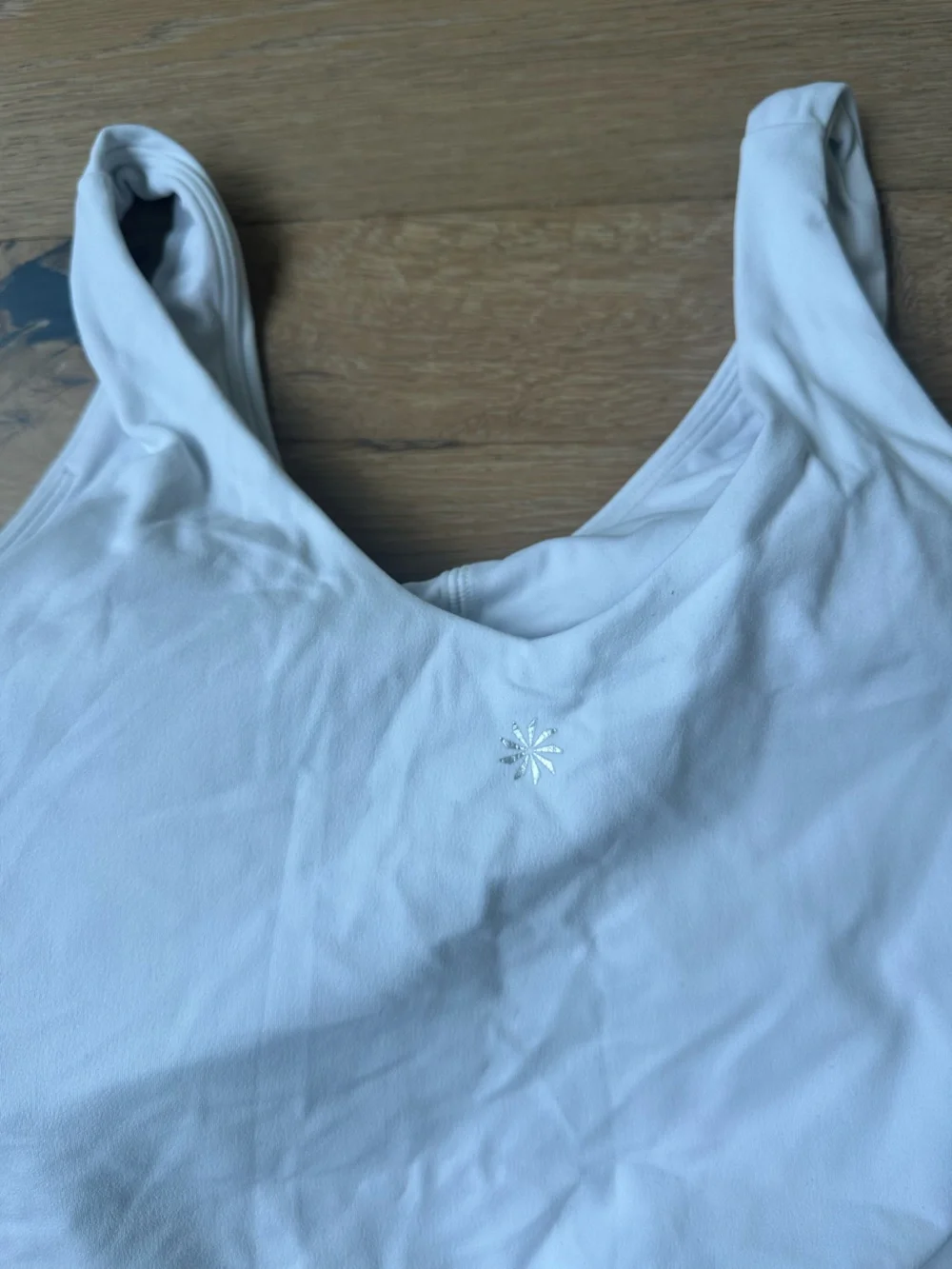 Athleta Transcend V-Neck Crop Sports Bra Bright D-DD+ Small White